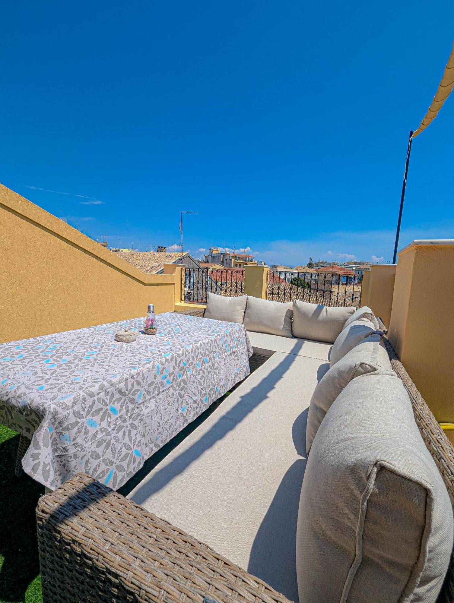 Ionian Pearl Apartments And Suites Corfu  Zewnętrze zdjęcie